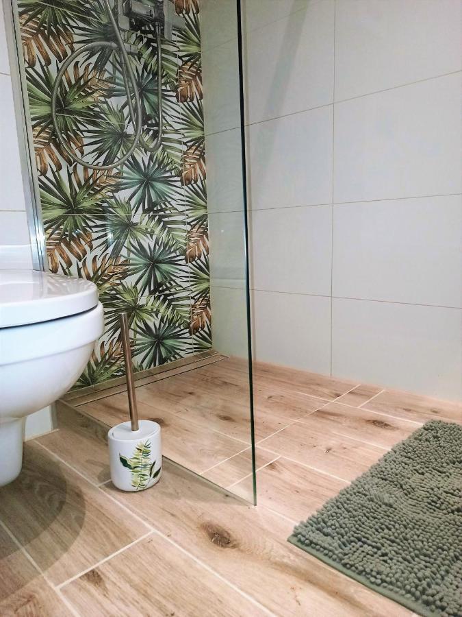 Szmaragdowy Apartament Przy Ulicy Opolskiej Tarnowskie Gory Bagian luar foto