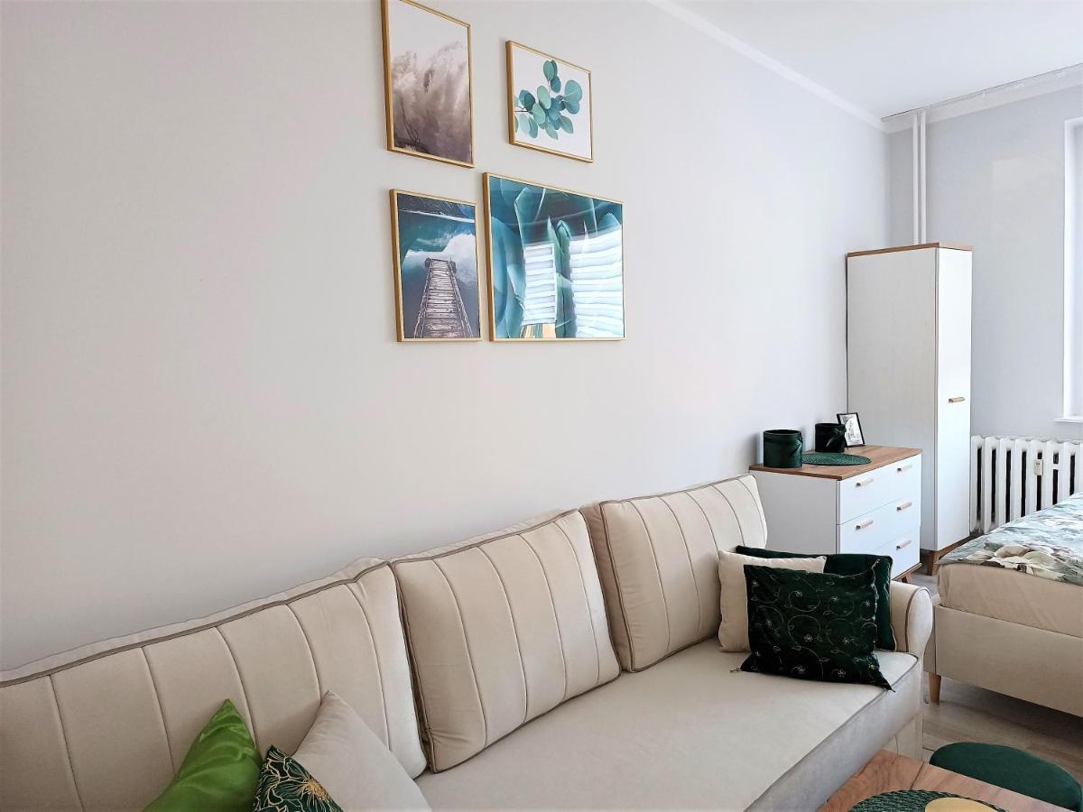 Szmaragdowy Apartament Przy Ulicy Opolskiej Tarnowskie Gory Bagian luar foto