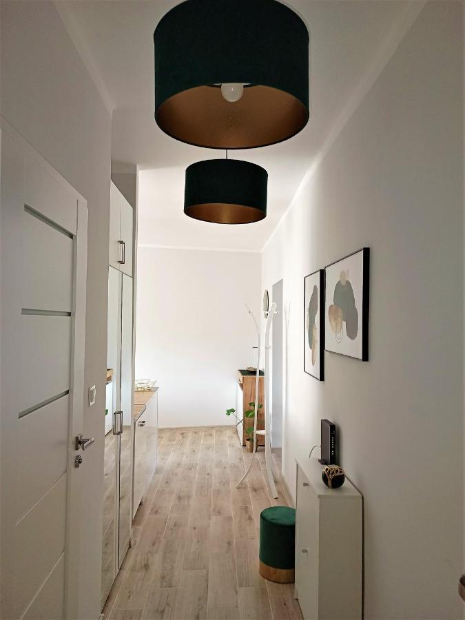 Szmaragdowy Apartament Przy Ulicy Opolskiej Tarnowskie Gory Bagian luar foto