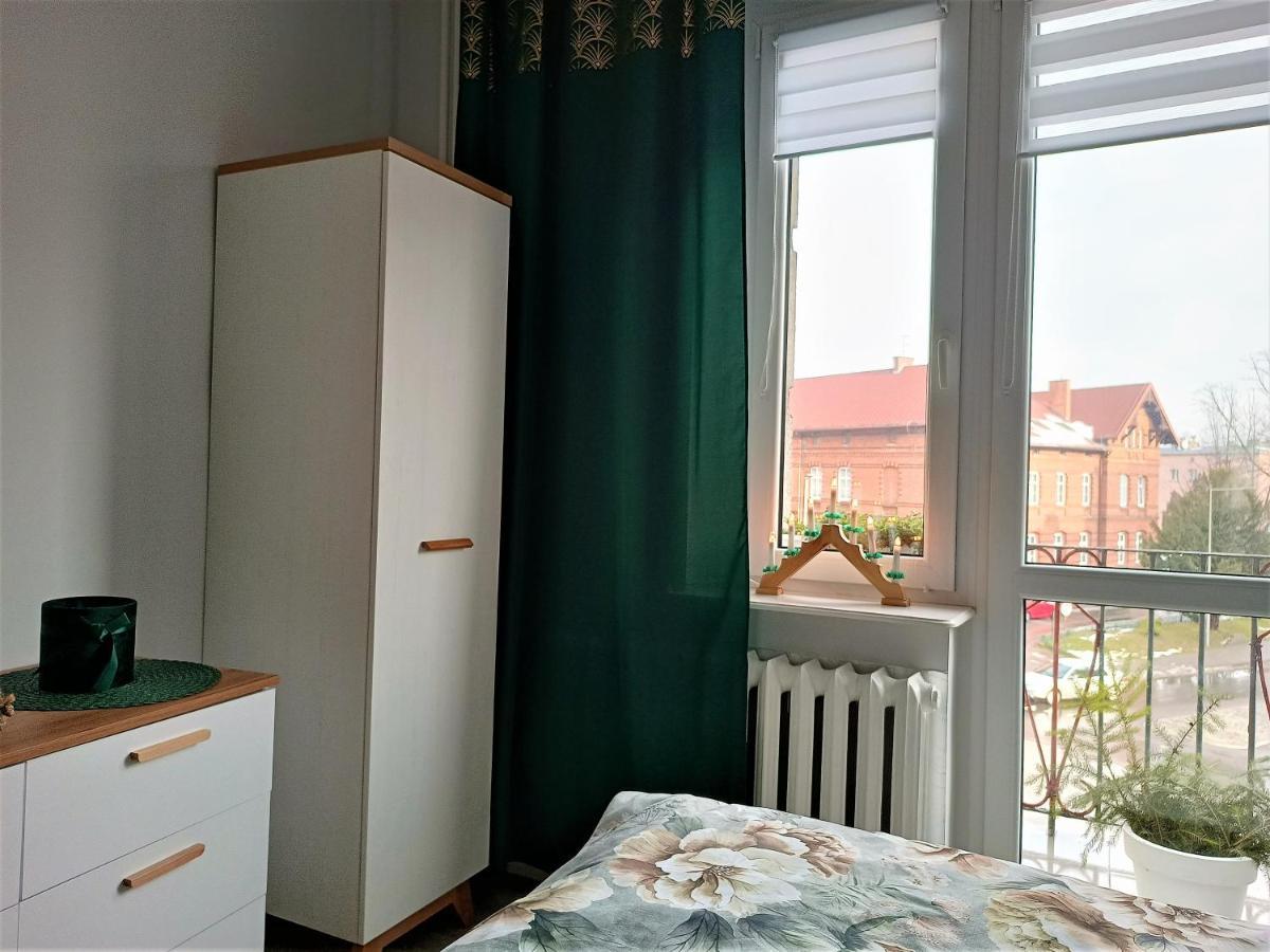 Szmaragdowy Apartament Przy Ulicy Opolskiej Tarnowskie Gory Bagian luar foto