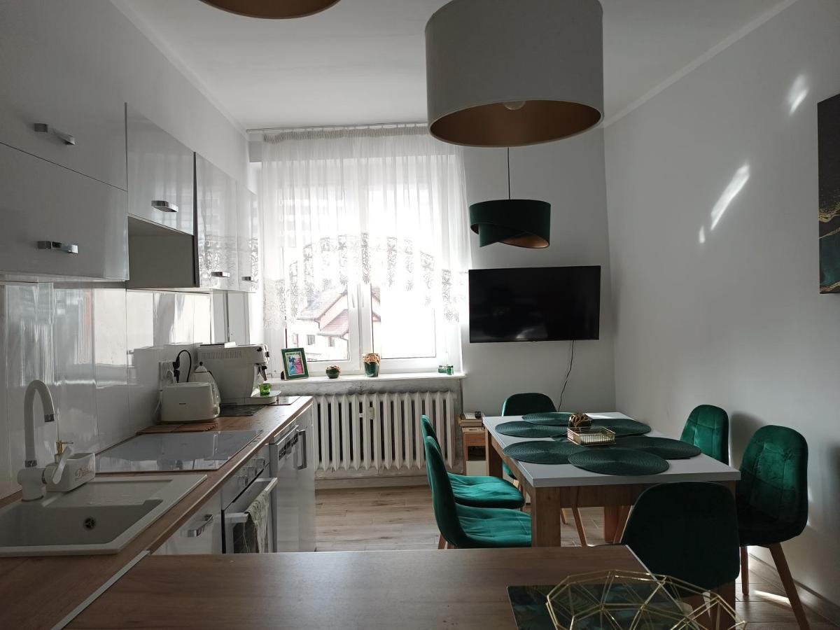 Szmaragdowy Apartament Przy Ulicy Opolskiej Tarnowskie Gory Bagian luar foto