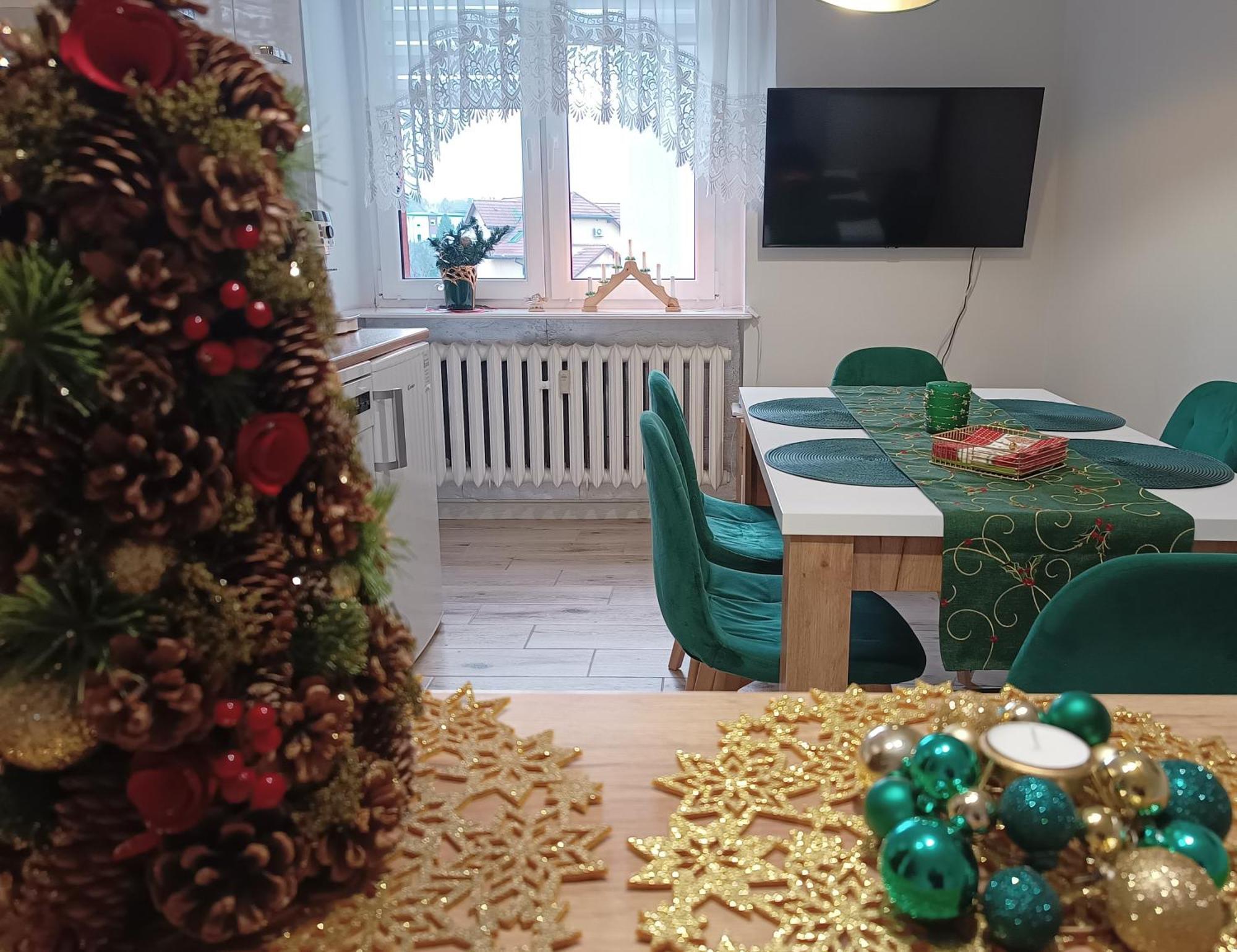 Szmaragdowy Apartament Przy Ulicy Opolskiej Tarnowskie Gory Bagian luar foto