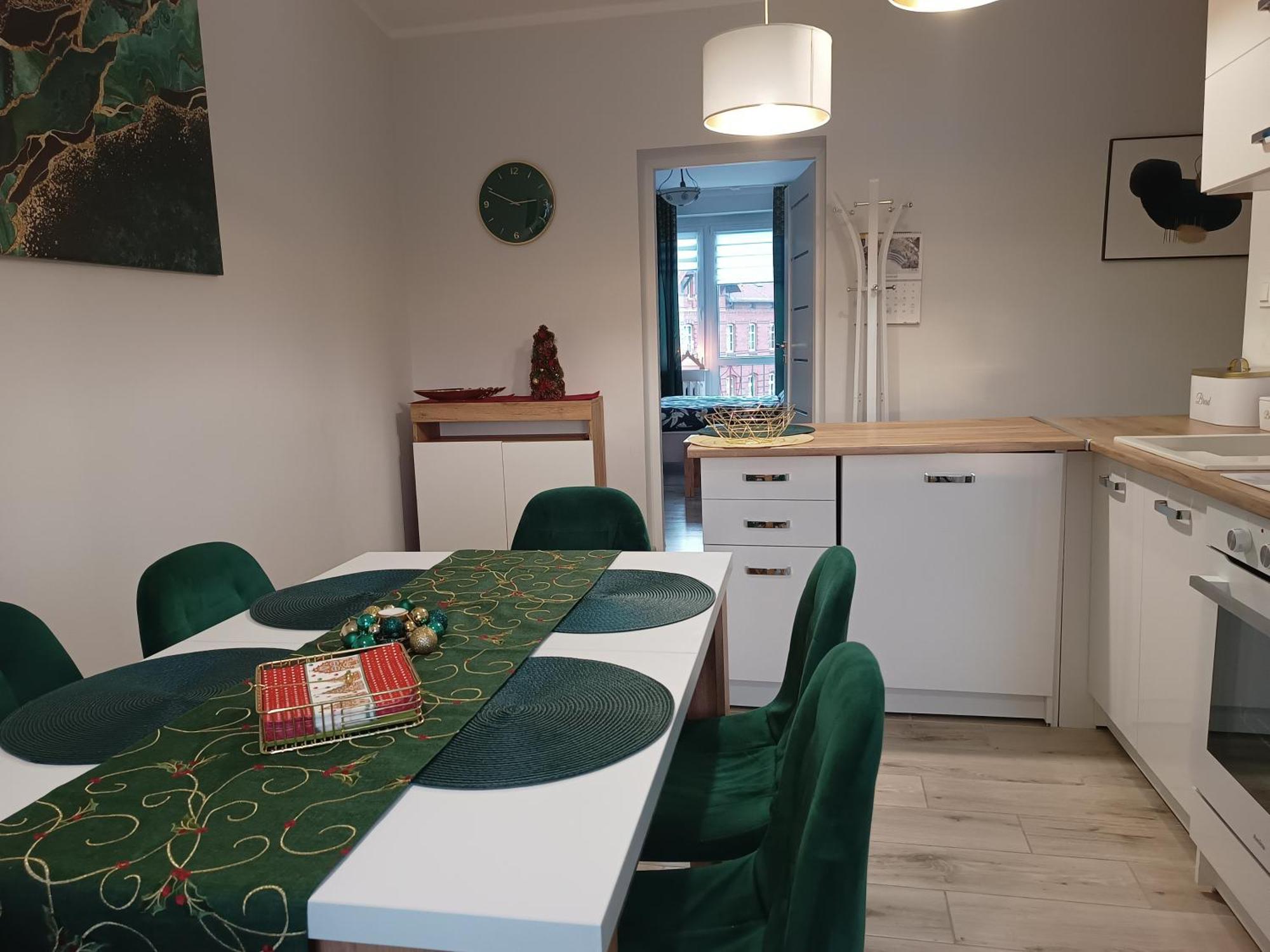 Szmaragdowy Apartament Przy Ulicy Opolskiej Tarnowskie Gory Bagian luar foto